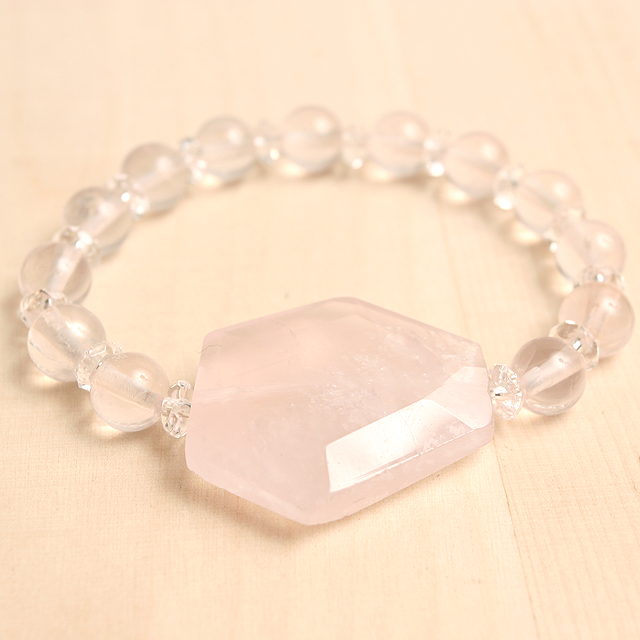 【パワーストーン　天然石　アクセサリー　デザイン　ジュエリー】【恋愛運】マダガスカル産のプレートローズクォーツの天然石ブレスレット/パワーストーン