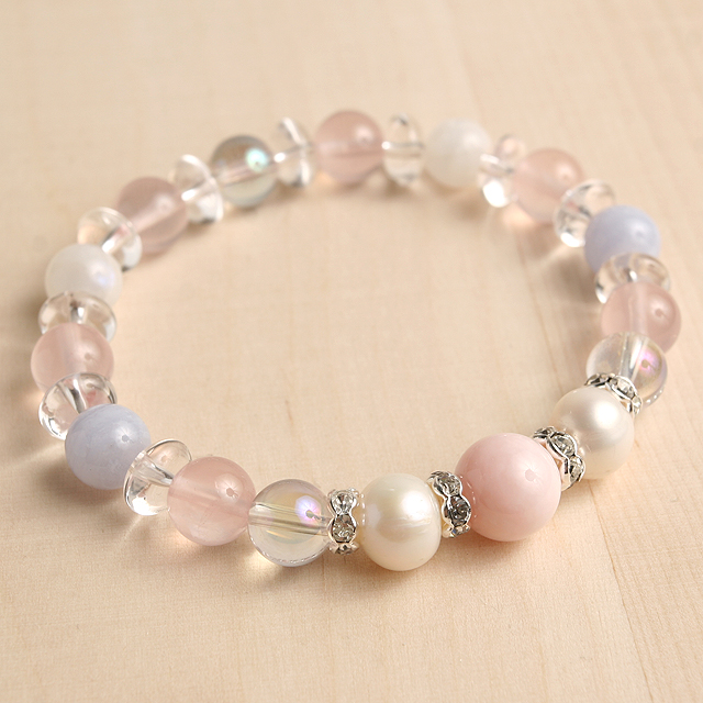 【パワーストーン　天然石　アクセサリー　デザイン　ジュエリー】ベビーピンクオパールと真珠のデザインブレスレット